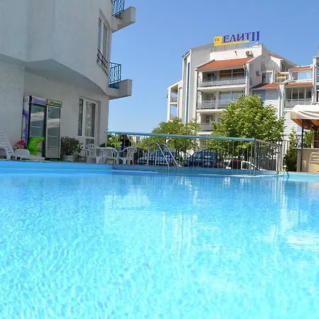 Apartment In Azzuro *