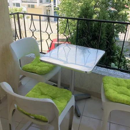Apartment In Azzuro